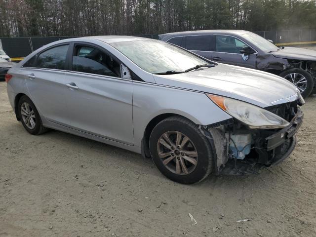 Photo 4 from auction – 2013 HYUNDAI SONATA GLS with VIN 5NPEB4AC4DH729644