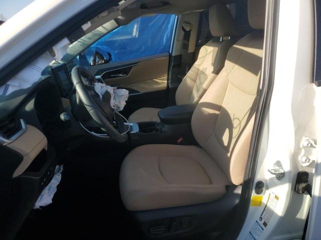 Photo 7 from auction – 2019 TOYOTA RAV4 XLE with VIN JTMP1RFV2KD047559