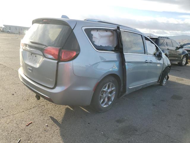 Photo 3 from auction – 2017 CHRYSLER PACIFICA L with VIN 2C4RC1GG6HR656728