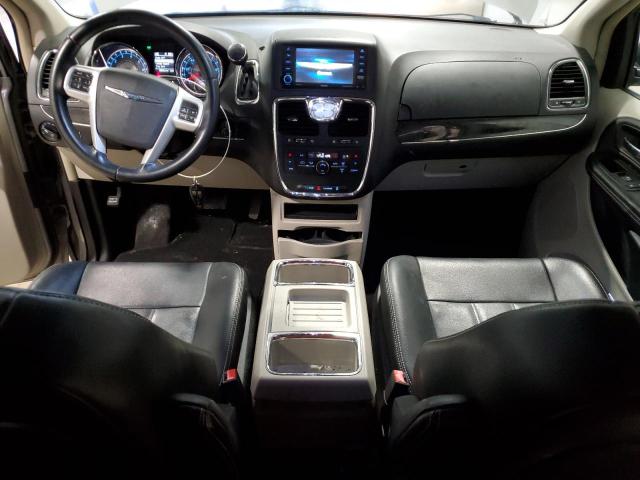 Photo 8 from auction – 2016 CHRYSLER TOWN & COU with VIN 2C4RC1BG5GR297765