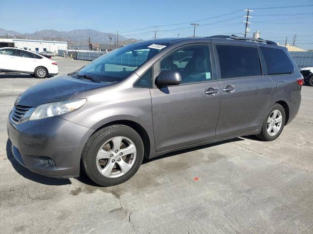 Photo 1 from auction – 2016 TOYOTA SIENNA LE with VIN 5TDKK3DC2GS726250