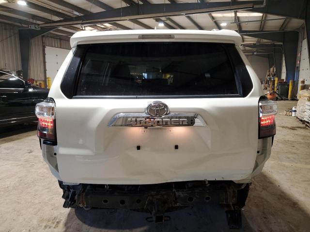 Photo 6 from auction – 2018 TOYOTA 4RUNNER SR with VIN JTEBU5JR3J5527991