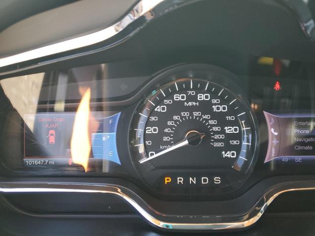 Zdjęcie 9 z aukcji – 2013 LINCOLN MKT z VIN 2LMHJ5AT8DBL56948