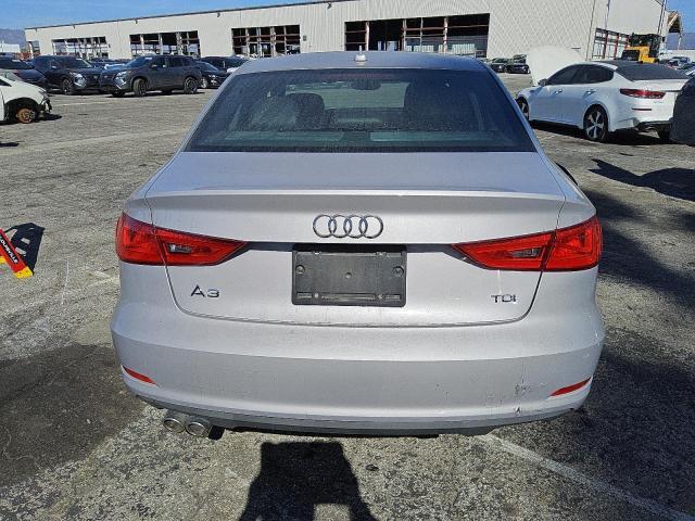 Снимка 6 от търг – 2015 AUDI A3 PREMIUM с VIN WAUAJGFF4F1040281