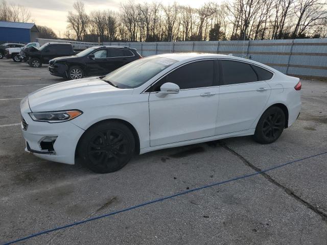 FORD FUSION SEL 2019 with VIN 3FA6P0CD5KR139585 - Photo from auction