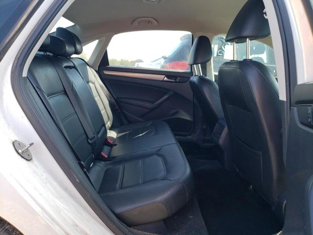 Photo 10 from auction – 2015 VOLKSWAGEN PASSAT S with VIN 1VWAT7A30FC101847