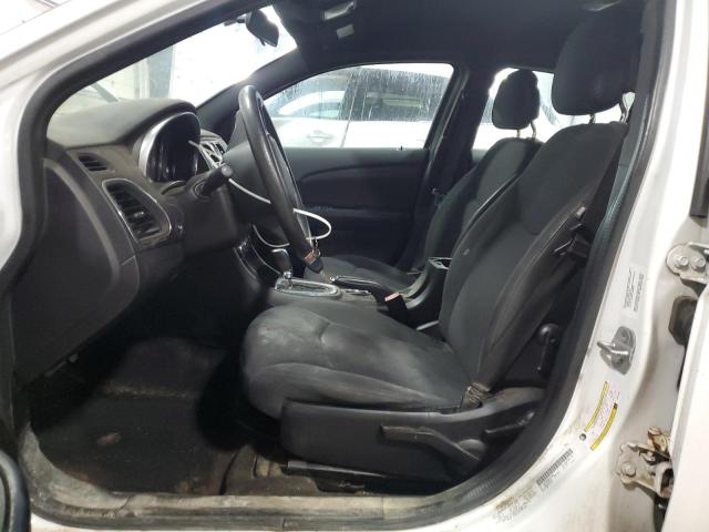 Photo 7 from auction – 2014 CHRYSLER 200 LX with VIN 1C3CCBAB2EN141358