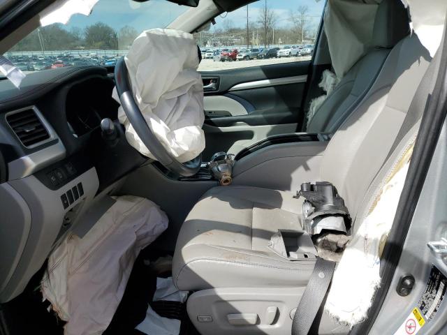 Photo 7 from auction – 2017 TOYOTA HIGHLANDER with VIN 5TDJZRFH2HS484001