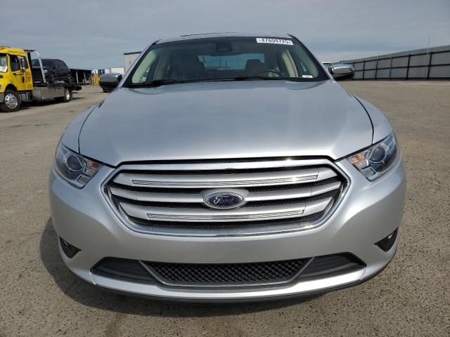 Снимка 5 от търг – 2017 FORD TAURUS LIM с VIN 1FAHP2F8XHG121652