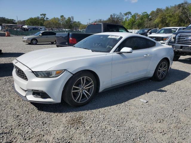 FORD MUSTANG 2015 مع رقم تعريف المركبة 1FA6P8TH4F5402207 - صورة من المزاد