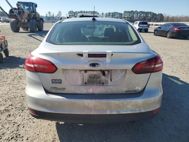 Снимка 6 от търг – 2015 FORD FOCUS S с VIN 1FADP3E23FL345030