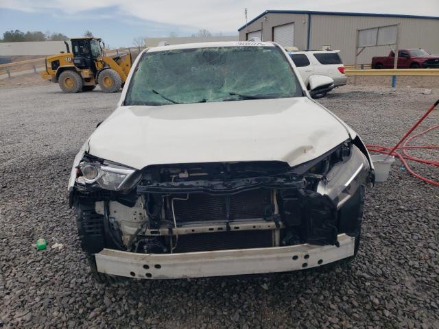Photo 5 from auction – 2018 TOYOTA 4RUNNER SR with VIN JTEZU5JR6J5186133