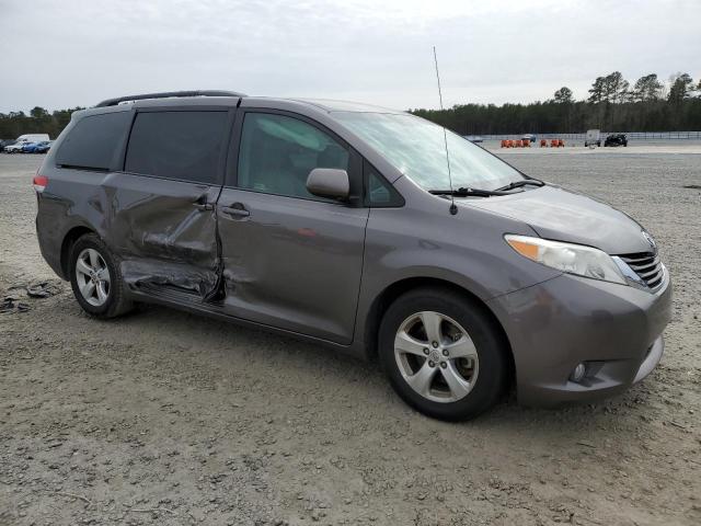 Photo 4 from auction – 2013 TOYOTA SIENNA LE with VIN 5TDKK3DC9DS319862