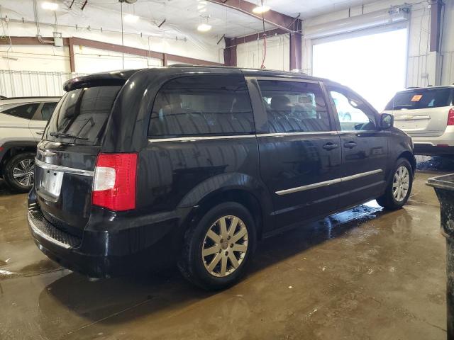 Photo 3 from auction – 2016 CHRYSLER TOWN & COU with VIN 2C4RC1BG4GR300493