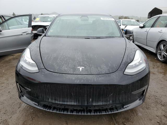 Photo 5 from auction – 2018 TSMR MODEL S with VIN 5YJ3E1EAXJF095059