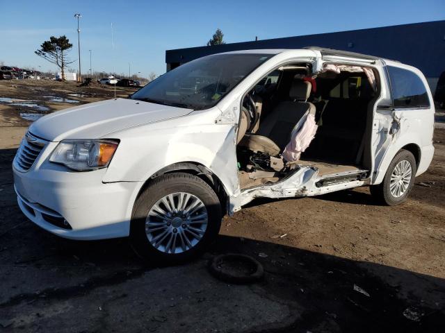 CHRYSLER TOWN & COU 2015 with VIN 2C4RC1CG4FR561930 - Photo from auction