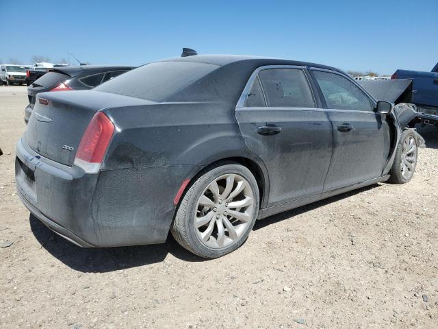 Photo 3 from auction – 2019 CHRYSLER 300 TOURIN with VIN 2C3CCAAG7KH590318