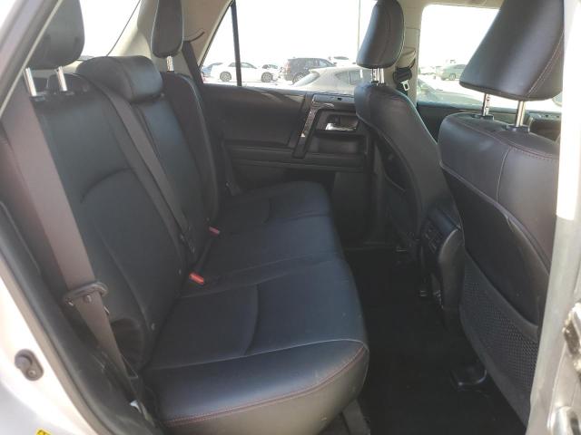Photo 11 from auction – 2022 TOYOTA 4RUNNER SR with VIN JTERU5JR7N6008778