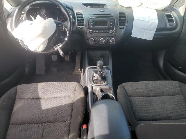 Снимка 8 от търг – 2017 KIA FORTE LX с VIN 3KPFK4A78HE010026