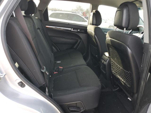 Photo 11 from auction – 2015 KIA SORENTO LX with VIN 5XYKT3A67FG560928