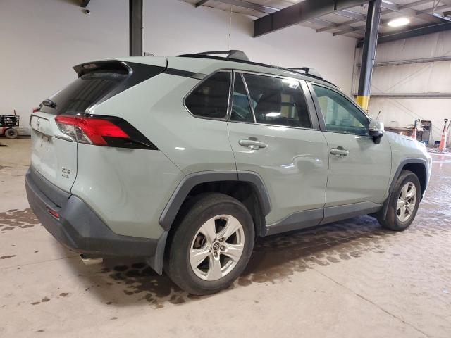 Photo 3 from auction – 2021 TOYOTA RAV4 XLE with VIN 2T3P1RFV0MC148705