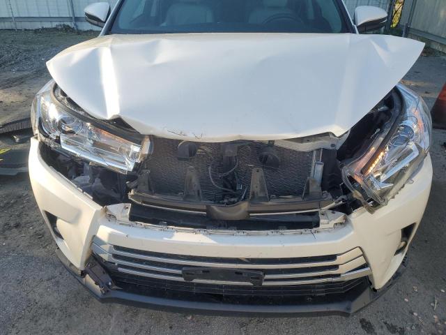 Zdjęcie 12 z aukcji – 2018 TOYOTA HIGHLANDER z VIN 5TDJZRFH5JS559473