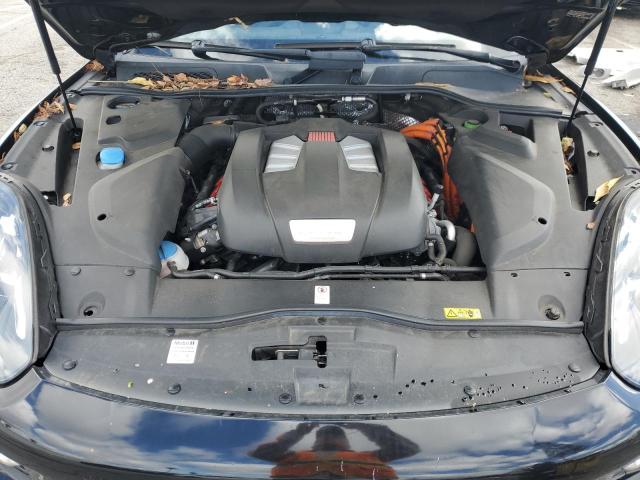 Photo 12 from auction – 2017 PORSCHE CAYENNE SE with VIN WP1AE2A26HLA74128