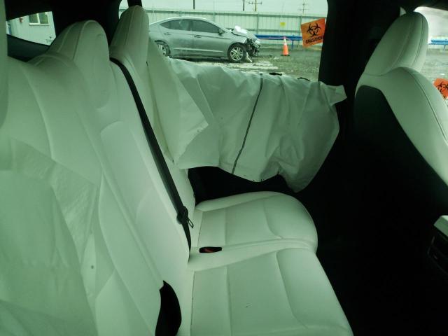 Photo 11 from auction – 2020 TESLA MODEL X with VIN 5YJXCAE27LF272265