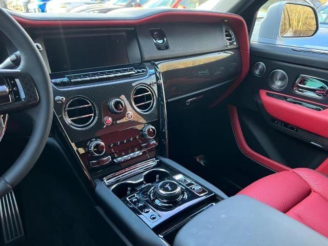 Photo 10 from auction – 2022 ROLLS-ROYCE CULLINAN B with VIN SLATV8C02NU2121XX