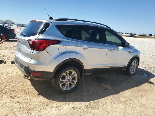 Photo 3 from auction – 2019 FORD ESCAPE SEL with VIN 1FMCU0HD9KUA11904