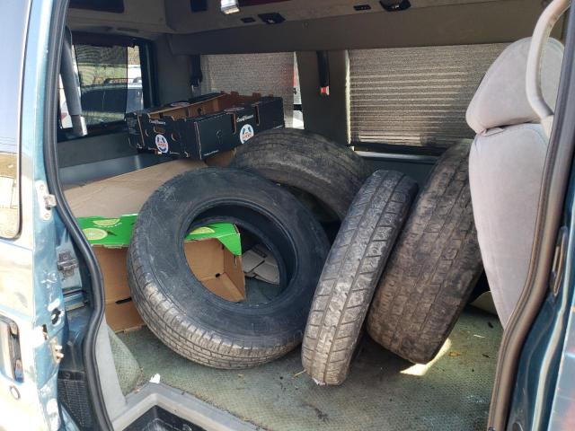Photo 11 from auction – 2002 CHEVROLET ASTRO with VIN 1GBDM19X92B110875