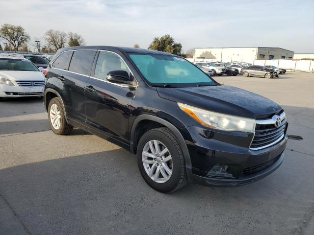 Photo 4 from auction – 2015 TOYOTA HIGHLANDER with VIN 5TDZARFH1FS011682