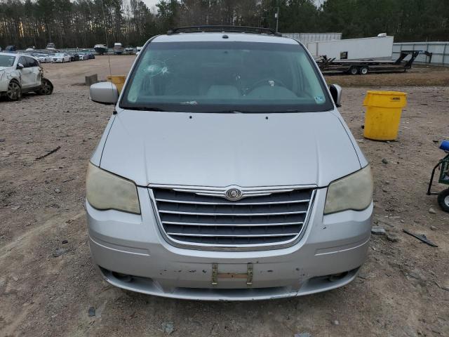 Photo 5 from auction – 2008 CHRYSLER TOWN & COU with VIN 2A8HR54P28R142230
