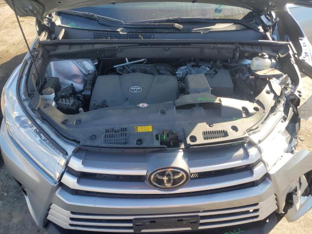Photo 12 from auction – 2019 TOYOTA HIGHLANDER with VIN 5TDKZRFH8KS308016