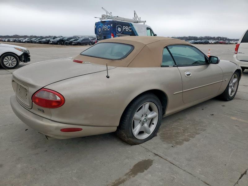 Photo 3 from auction – 1997 JAGUAR XK8 with VIN SAJGX2740VC013482