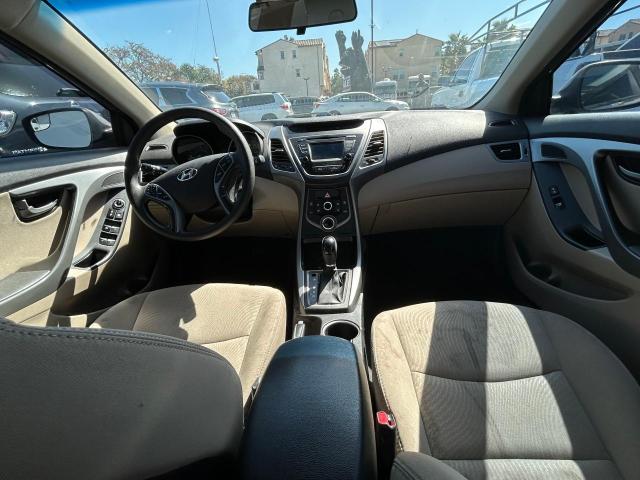 Photo 7 from auction – 2016 HYUNDAI ELANTRA SE with VIN 5NPDH4AE2GH722398