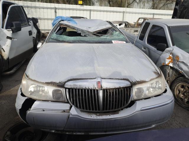 Photo 5 from auction – 2000 LINCOLN TOWN CAR E with VIN 1LNHM81W3YY824379