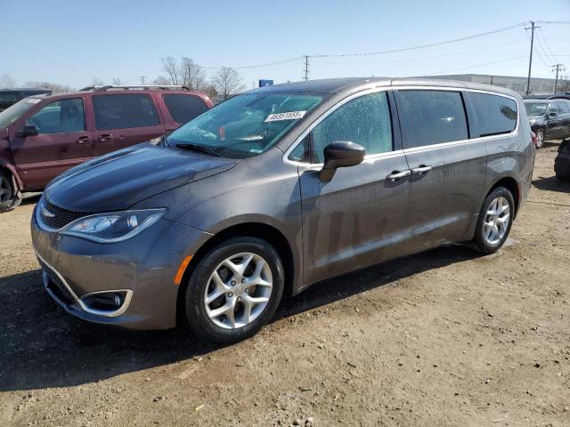 CHRYSLER PACIFICA T 2019 with VIN 2C4RC1FG1KR629946 - Photo from auction