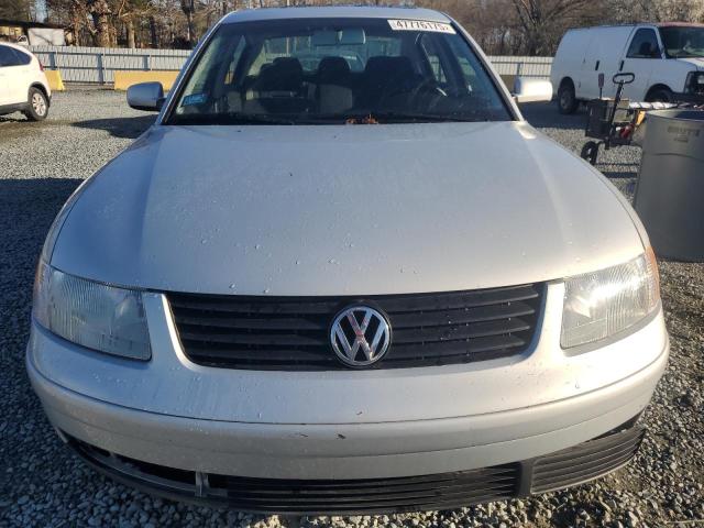 Photo 5 from auction – 2000 VOLKSWAGEN PASSAT GLS with VIN WVWTH23B4YE204975