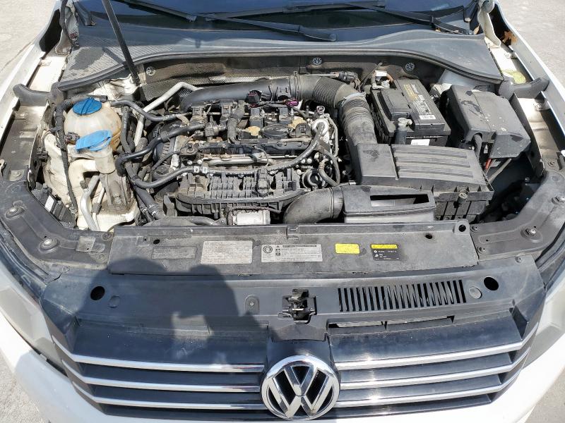Photo 11 from auction – 2015 VOLKSWAGEN PASSAT SE with VIN 1VWBS7A32FC006911