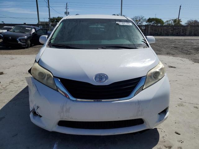 Снимка 5 от търг – 2012 TOYOTA SIENNA LE с VIN 5TDKK3DC7CS211626