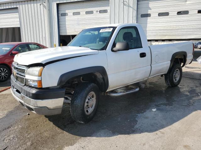 CHEVROLET SILVERADO 2006 with VIN 1GCHC24U26E272208 - Photo from auction