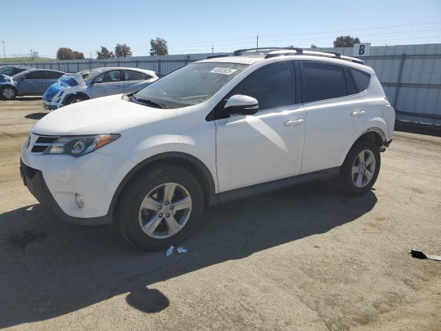 Photo 1 from auction – 2014 TOYOTA RAV4 XLE with VIN JTMRFREV3ED050373