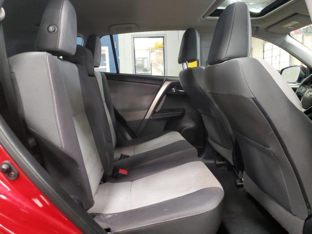 Photo 11 from auction – 2015 TOYOTA RAV4 XLE with VIN JTMRFREV8FD156013