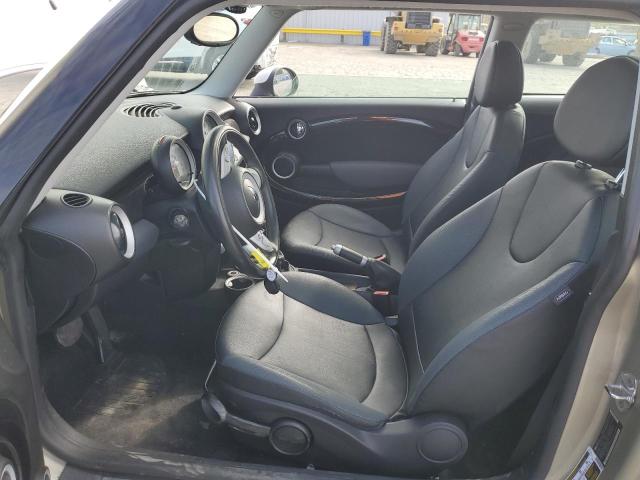 Photo 7 from auction – 2009 MINI COOPER with VIN WMWMF33569TT69401