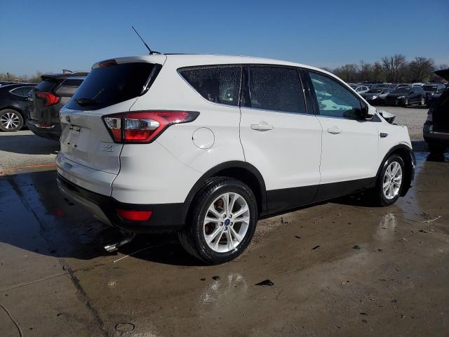 Photo 3 from auction – 2017 FORD ESCAPE SE with VIN 1FMCU0GD1HUB27138