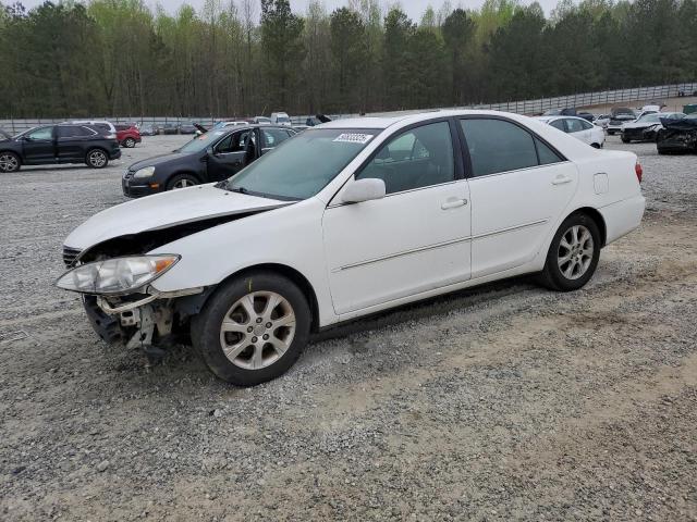 TOYOTA CAMRY LE 2005 with VIN 4T1BF30K45U087388 - Photo from auction