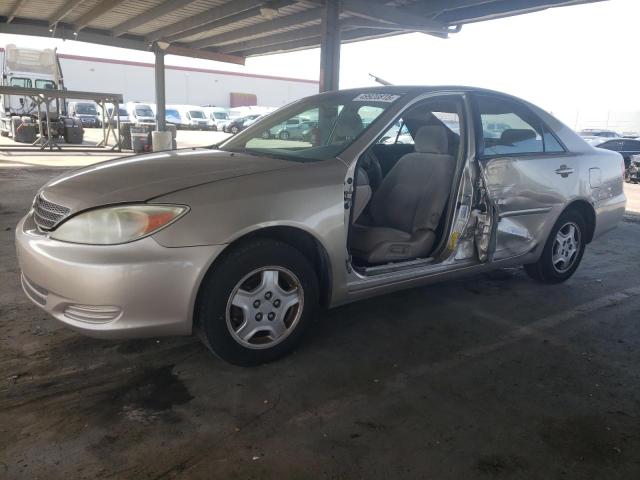 TOYOTA CAMRY LE 2003 with VIN 4T1BF30K83U553613 - Photo from auction