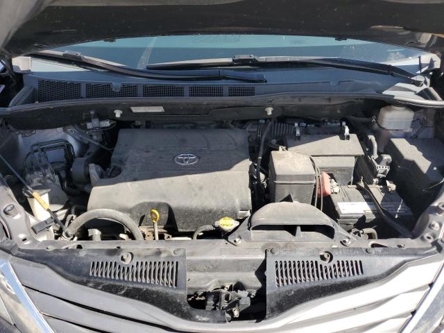 Photo 11 from auction – 2012 TOYOTA SIENNA XLE with VIN 5TDYK3DC5CS230427