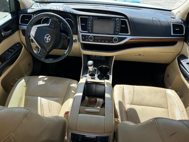 Photo 8 from auction – 2017 TOYOTA HIGHLANDER with VIN 5TDDGRFH3HS025451